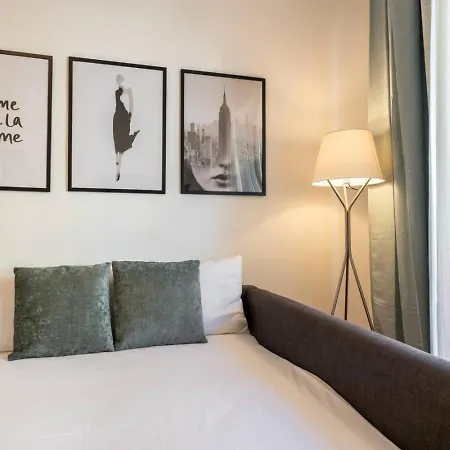 Centrale-duomo 10min - Spacious App - Sleeps 4 *