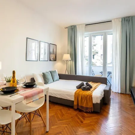 Centrale-duomo 10min - Spacious App - Sleeps 4