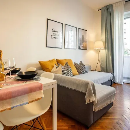 Centrale-duomo 10min - Spacious App - Sleeps 4 Lägenhet *