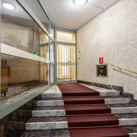Lägenhet Centrale-duomo 10min - Spacious App - Sleeps 4 *