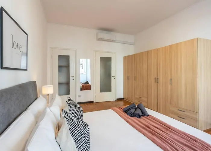 Διαμέρισμα Centrale-duomo 10min - Spacious App - Sleeps 4