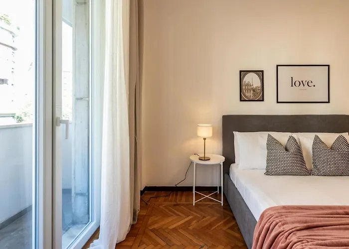 Centrale-duomo 10min - Spacious App - Sleeps 4 Διαμέρισμα Μιλάνο