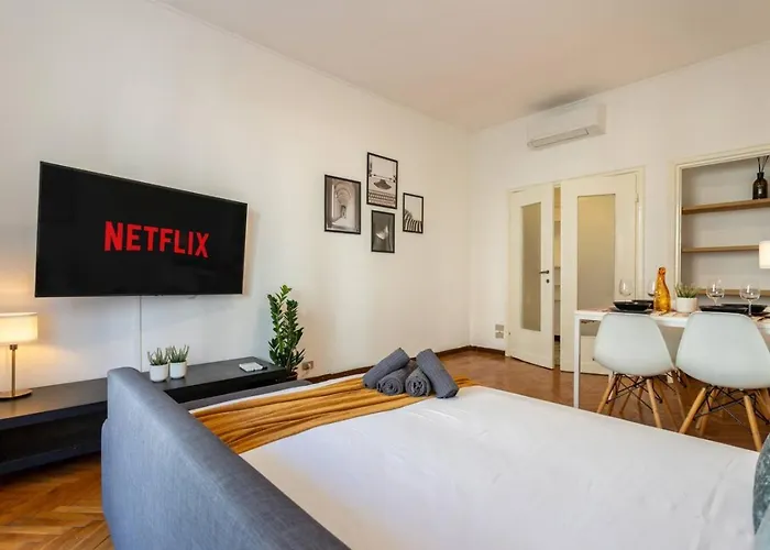 Διαμέρισμα Centrale-duomo 10min - Spacious App - Sleeps 4 *