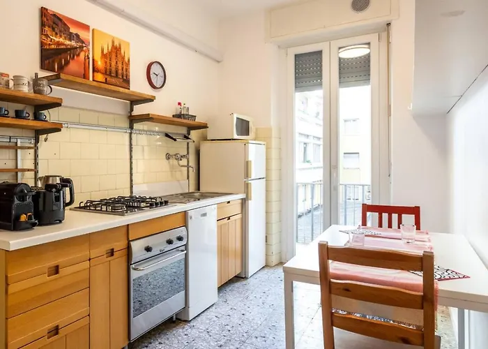 Centrale-duomo 10min - Spacious App - Sleeps 4