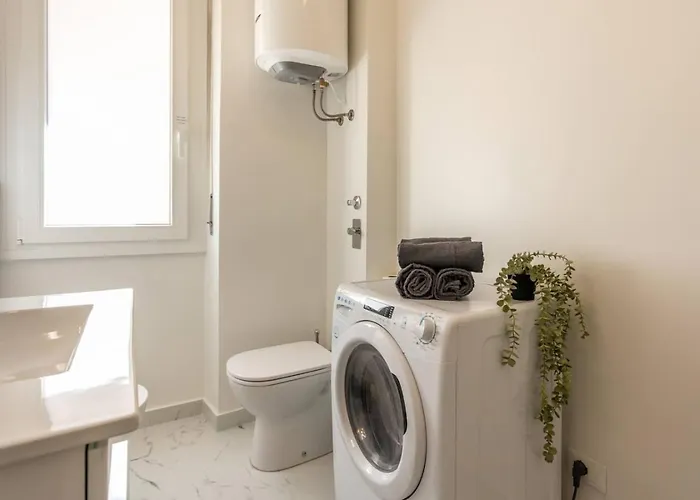 Centrale-duomo 10min - Spacious App - Sleeps 4 Διαμέρισμα