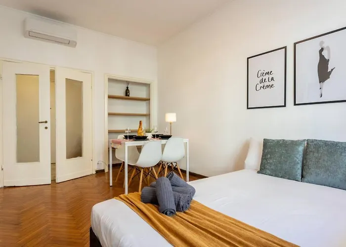 Centrale-duomo 10min - Spacious App - Sleeps 4